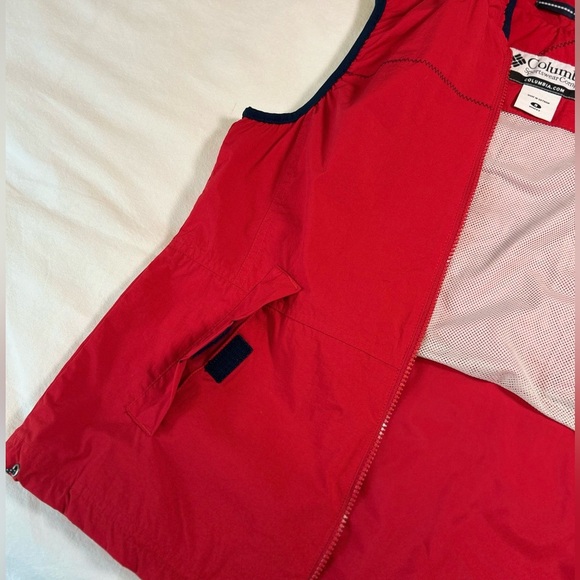 Columbia Women’s Red Hooded Vest Size Small – Outdoor Hiking Utility Zip Pockets - Picture 4 of 11